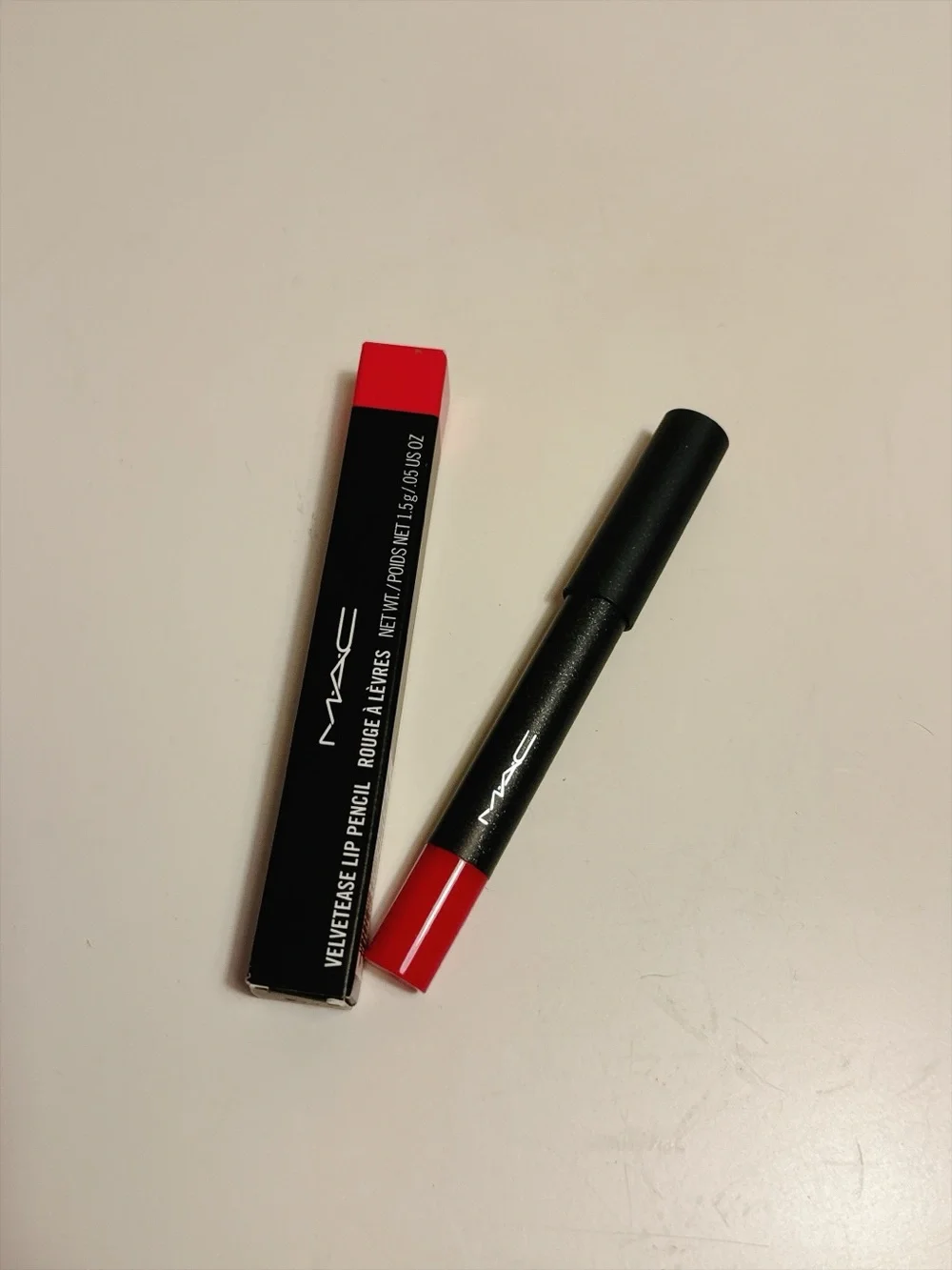MAC Velvetease Lip Pencil Anything Goes 1.5g / .05 oz New in Box Discontinued